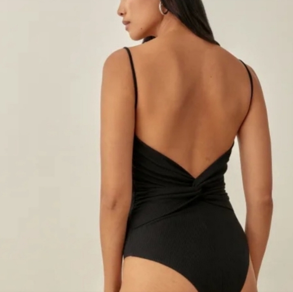 Reformation Tops - Reformation Lollie Back Twist Bodysuit
